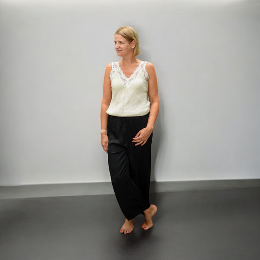 Satinhose "Tara"