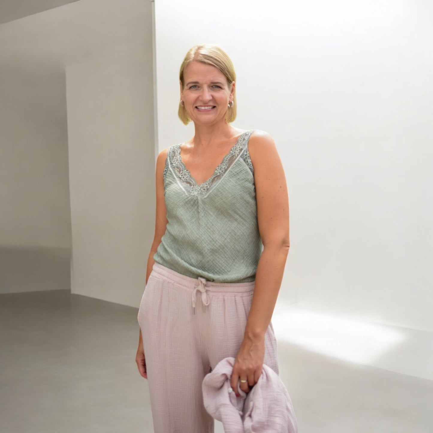 Spitzentop "Helena" aus Musselin