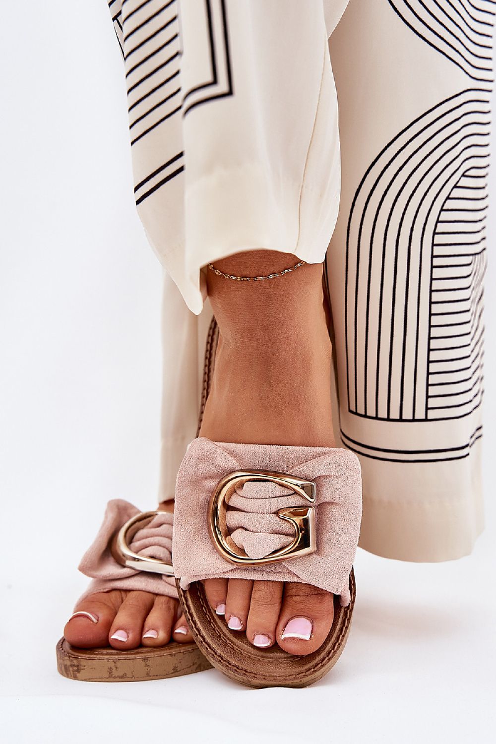 Pantoletten model 210746 Step in style