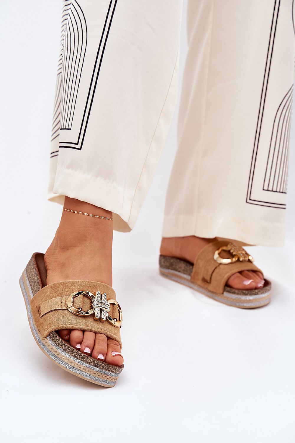 Pantoletten model 210750 Step in style