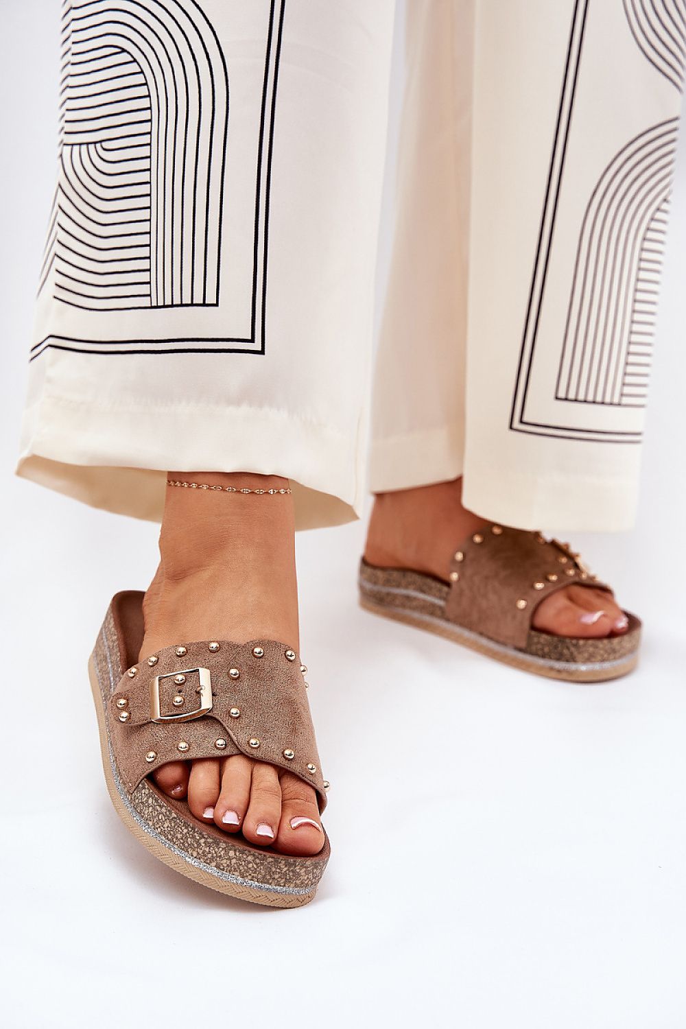 Pantoletten model 210755 Step in style