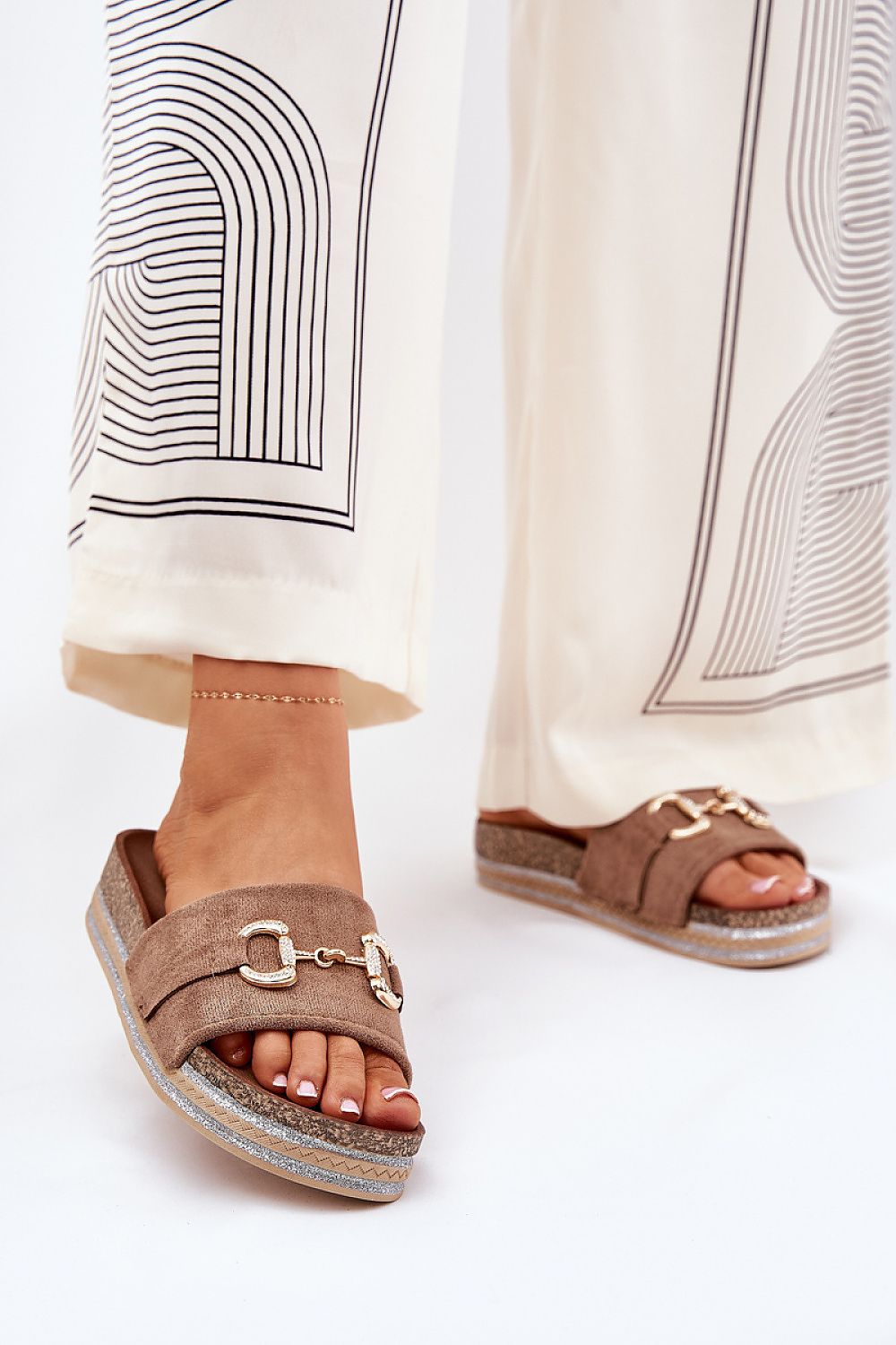 Pantoletten model 210759 Step in style